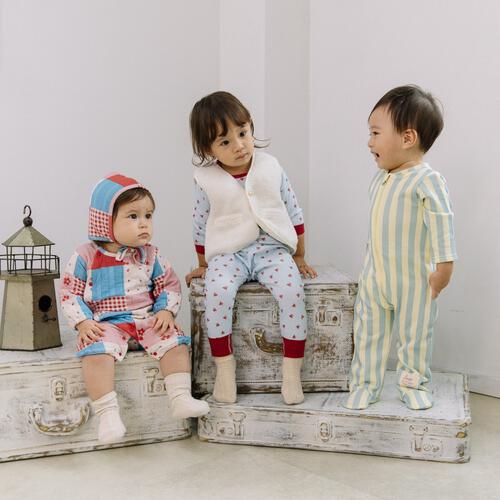 【FirstCloset×mioさん】 長袖ロンパース ボンネット付き キルト ピンク×50-60cm ベビーザらス限定