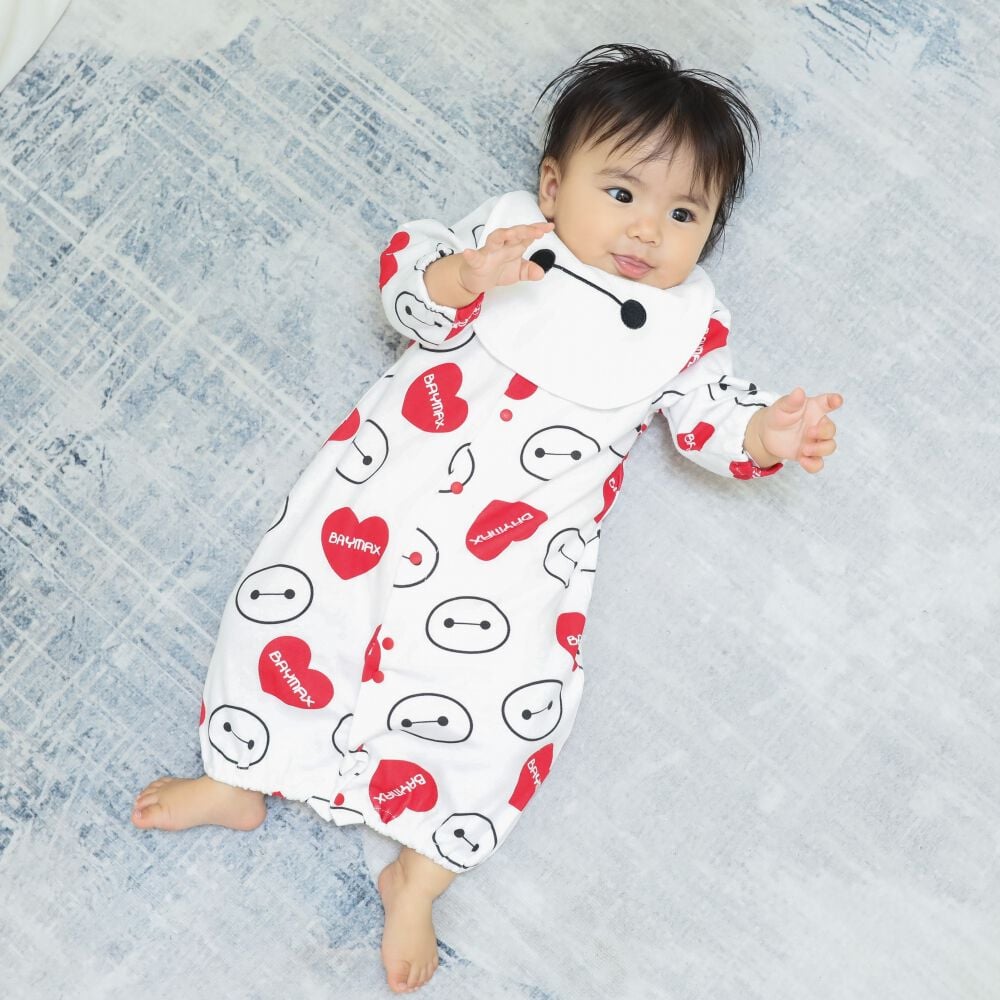 かず⭐️KIDS＆BABY 着せ替え服6点 Disney ディズニー 新生児2WAYドレス スタイ付き 総柄 ベイマックス