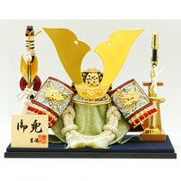 【五月人形】兜ケース飾り「沢瀉縅鏡付きアクリル」（538371）トイザらス・ベビーザらス限定【メーカー直送】