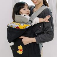 Disney ディズニー 抱っこ紐ケープ 中綿 ポンポン付き プー ベビーザらス限定