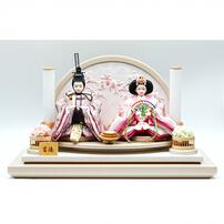 【雛人形】ケース親王飾り「桜刺繍衝立パノラマアクリル」（322723）