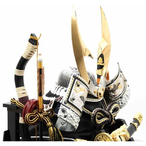 【五月人形】兜飾り ケース飾り「彫金龍立体鍬形一本太刀」 (538105)コンパクト ブルー 男の子 トイザらス・ベビーザらス限定【メーカー直送】