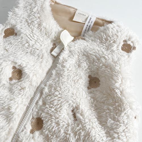 ベビーザらス限定　COJIKA ボア刺繍入りベスト クマ(ホワイト&times;95ｃｍ)