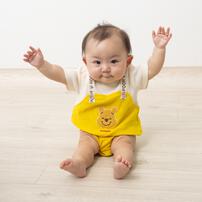 Disney ディズニー 半袖ボディスーツ 吊りブルマ風 くまのプーさん イエロー&times;80cm ベビーザらス限定