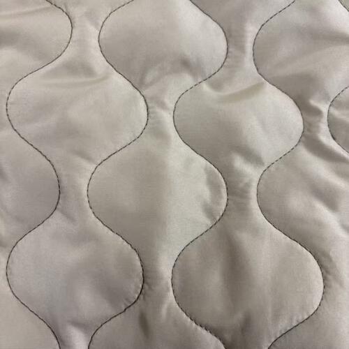 抱っこ紐ケープ 中綿 キルト ひょうたん ベージュ×FREE ベビーザらス限定