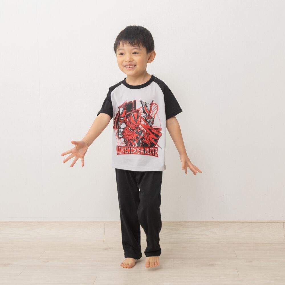 仮面ライダーゼッツ 光る2トップスパジャマ ブラック×120cm ベビーザら