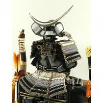 トイザらス限定 鎧ケース飾り「伊達政宗正絹三色縅」（538769）