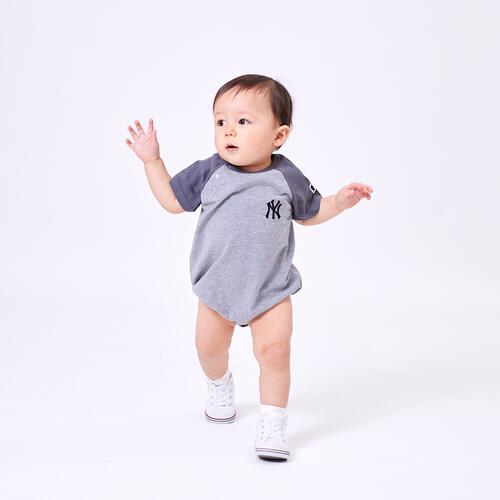 MLB ラグラン半袖ボディスーツ ヤンキース ブラック&times;80cm