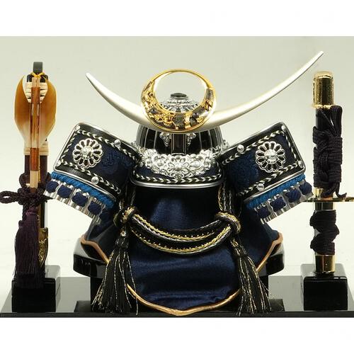 【五月人形】兜ケース飾り「上杉謙信青ぼかし丸形アクリル」（538746）トイザらス・ベビーザらス限定【メーカー直送】