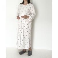 Petit jouet for maternity プティジョエット 長袖ワンピースパジャマ ロンパース型 スムース ネコ柄(ピンク×L-LL)