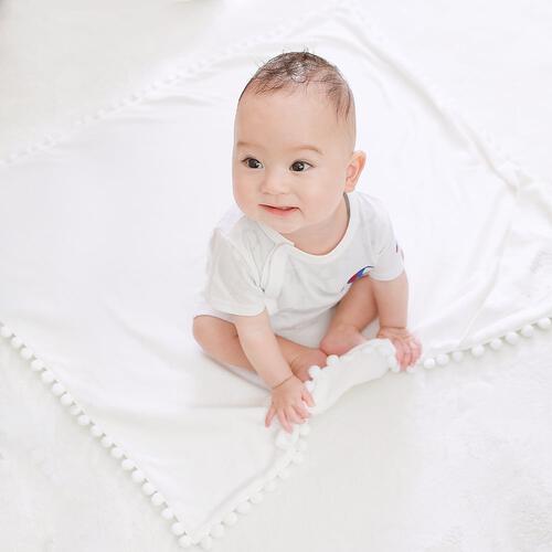 おくるみ ポンポンレース (オフホワイト) ベビーザらス限定