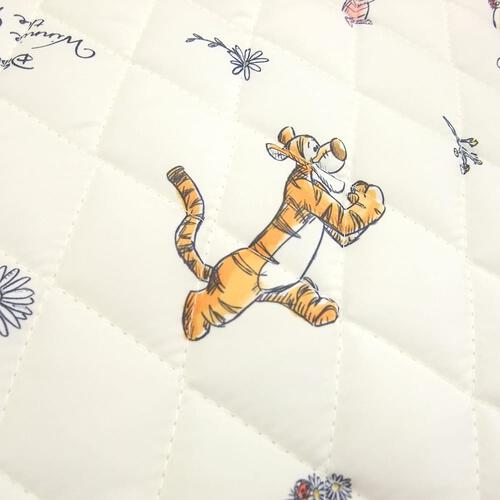 敷きパッド ディズニー プーさん アイボリー レギュラーサイズ　70×120cm 手洗い可能
