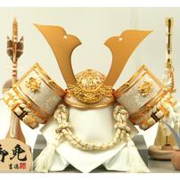 【五月人形】兜ケース飾り「唐草刺繍グレー塗アクリル」（538902）トイザらス・ベビーザらス限定【メーカー直送】