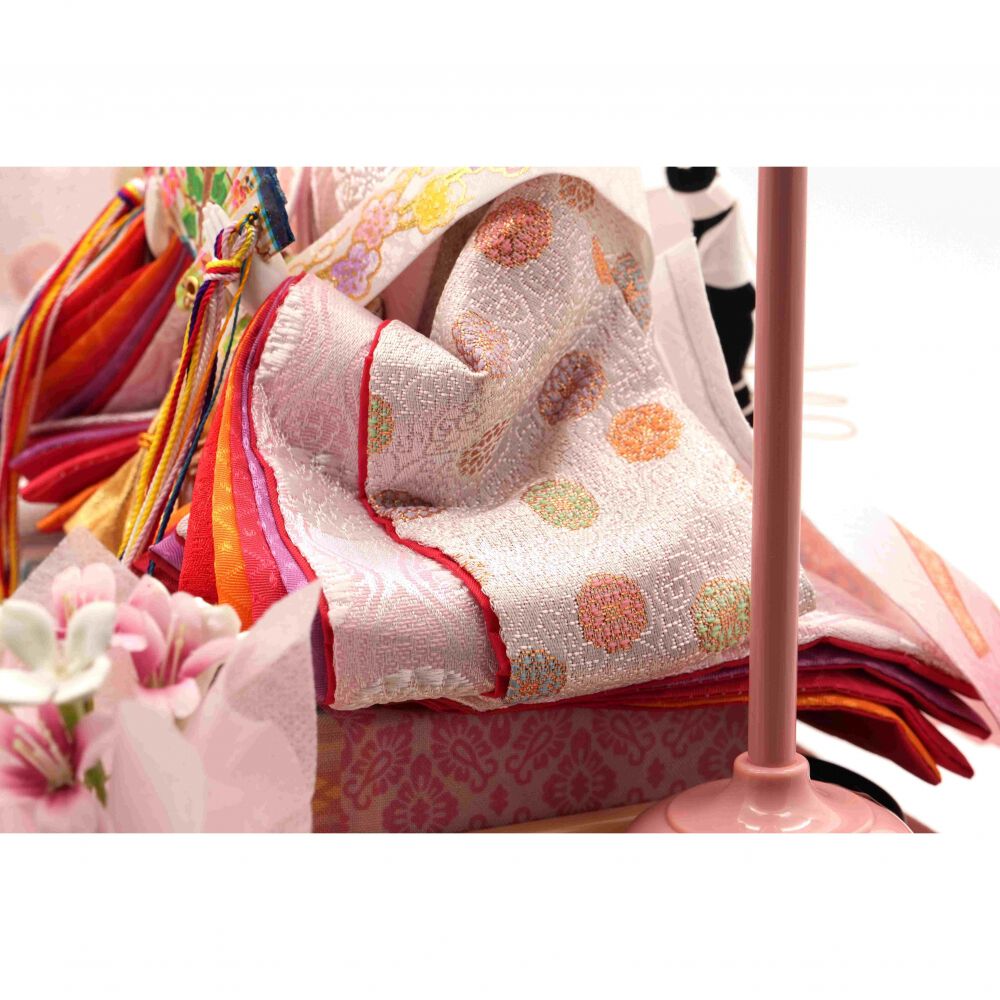 雛人形】ケース飾り 親王飾り「桜刺繍ピンク パノラマアクリル
