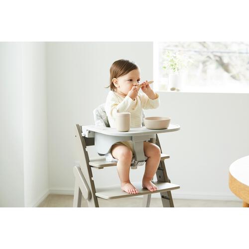 moji モジ イッピー コージィ (アーモンド) ハイチェア 6カ月頃～約90kg頃対応