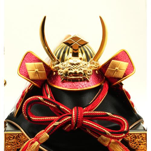 【五月人形】兜ケース飾り「武田信玄彫金格子」（538112）トイザらス・ベビーザらス限定【メーカー直送】