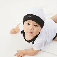 NIKE ベビー3点セット フューチュラ ロゴ(ホワイト×60-70cm)