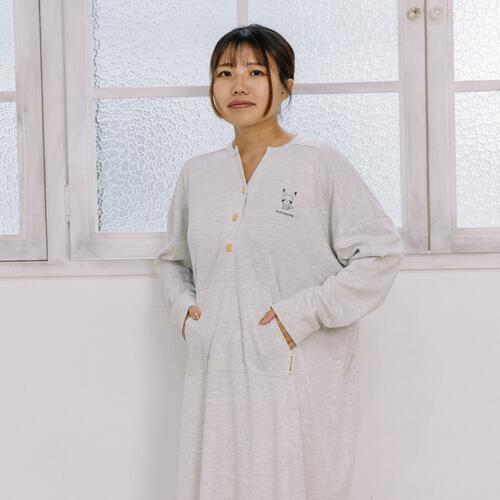 monpoke モンポケ 長袖前開きワンピースパジャマ ワンポイント グレー&times;M-L ベビーザらス限定