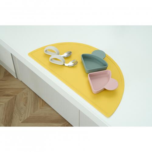 dear BABY ディアベビー お食事マット ハーフムーン マスタード ベビーザらス限定