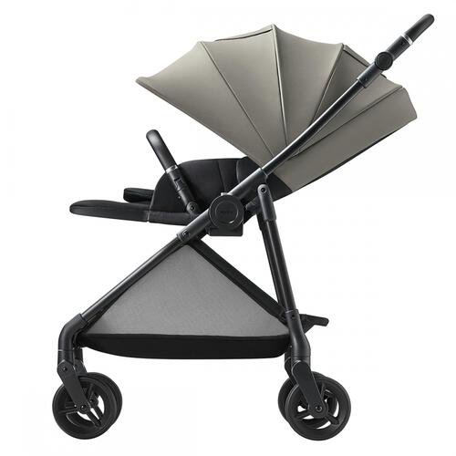 Aprica アップリカ ルーチェ フリー AC (グリーン) 1月～36か月まで 軽量 両対面 4輪フリー