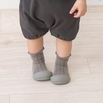 アティパス ポンポン ベビーソックスシューズ 12.5cm POM-POM カーキ