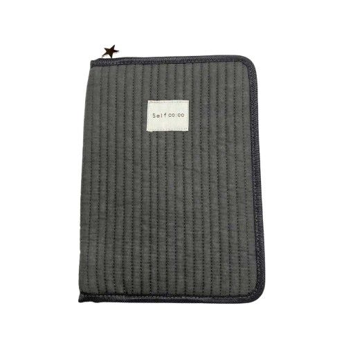 ヌビ マルチケース 無地 チャコール | マタニティ・ベビー用品通販の