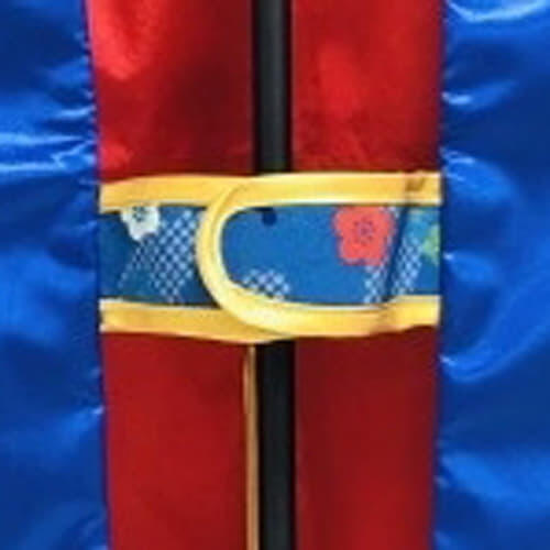 【五月人形】ディズニー ミッキー 陣羽織 (553420)飾り台付き 初節句 男の子 衣装 端午の節句 キャラクター トイザらス・ベビーザらス限定【メーカー直送】