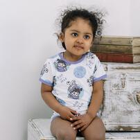 ディズニー 半袖ボディスーツ 総柄 ブー ホワイト&times;80cm