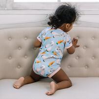 ディズニー ズートピア 半袖ボディスーツ 総柄 ジュディ ブルー&times;70cm