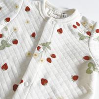 長袖カバーオール ニットキルト イチゴ柄 レッド×70cm ベビーザらス限定