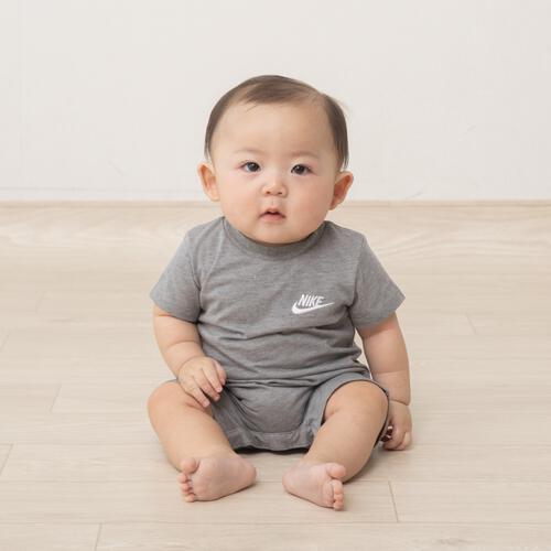 NIKE ベビーロンパース 66N848-042 グレー&times;80cm 赤ちゃん 出産準備 出産祝い ベビー服 子供服