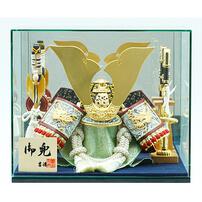 【五月人形】兜ケース飾り「沢瀉縅鏡付きアクリル」（538371）トイザらス・ベビーザらス限定【メーカー直送】