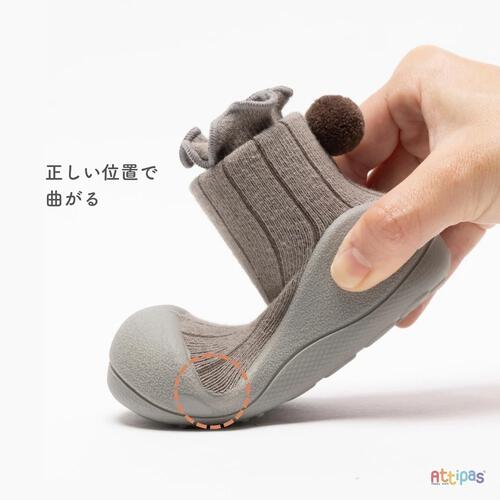 アティパス ポンポン ベビーソックスシューズ 11.5cm POM-POM カーキ