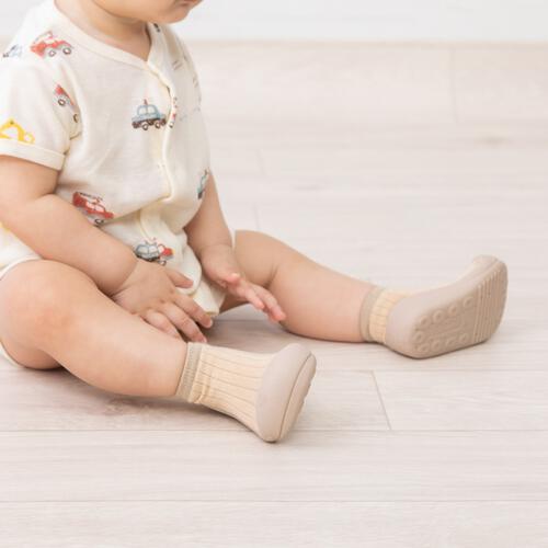アティパス パレット ベビーソックスシューズ 11.5cm PALLET ミディアムベージュ