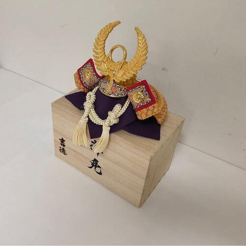 【五月人形】兜飾り 床飾り「桐箱入り兜 徳川」（525048）コンパクト 初節句 男の子 端午の節句 トイザらス・ベビーザらス限定【メーカー直送】